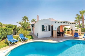 Beautiful Villa with Private Pool, Terrace and Garden