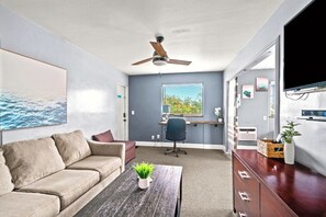 Boutique Beach Retreat Treasure Island 1 Queen sleeper sofa 1 twin rollaway bed 2nd floor room, one flight of stairs