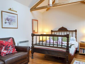 Open plan living space | Garth Country House Cottages- Gardeners Cottage - Garth Country House Cottages, Near Sawrey, near Ambleside