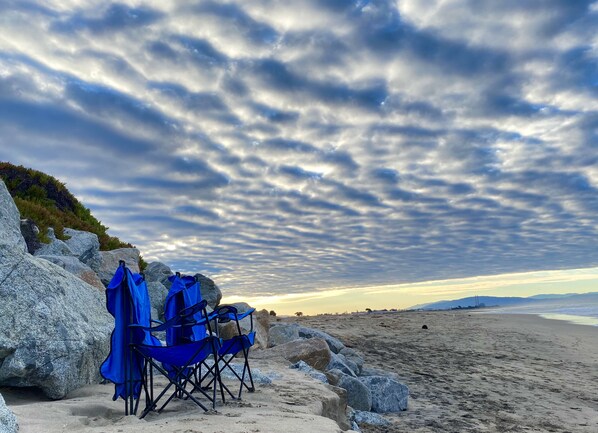 Beautiful getaway on the Pelican side of Pajaro Dunes. Away from the crowds.