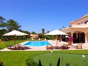 Luxury Quinta do Lago Villa. Heatable Pool, WIFI, Landscaped gardens W135 - 4