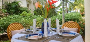 Outdoor dining