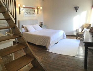 Holiday rental PLAN-D'ORGON house for rent 8 people 4 bedrooms