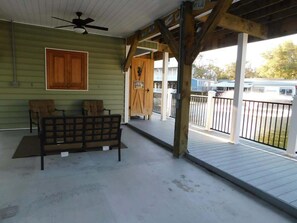 Sitting area with tv