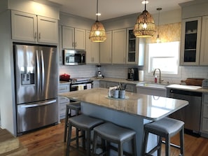 Main floor - eat-in kitchen