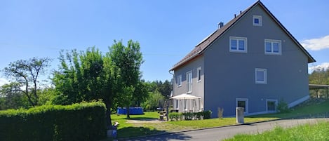 Ferienwohnung Pinzenhof-Ferienwohnung Pinzenhof - Kemnath (mit Wallbox)