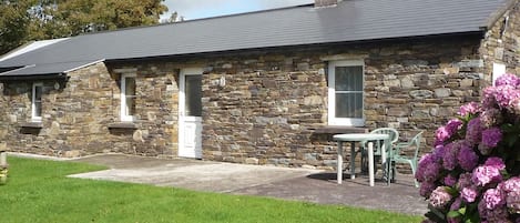 Lakeside Lodge, Holiday Accommodation Available in Bantry County Cork