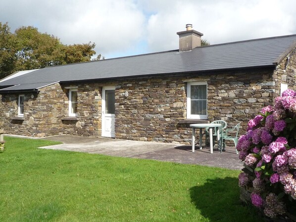 Lakeside Lodge, Holiday Accommodation Available in Bantry County Cork