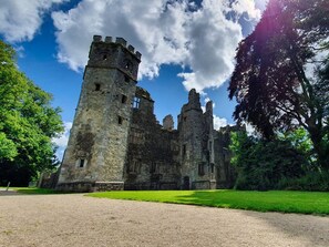 Mallow Castle Ruins, Mallow, Co Cork ©Fáilte Ireland