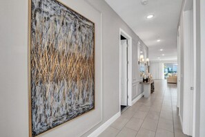 7704WestlandDr_06