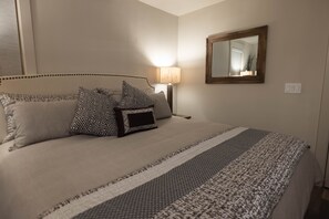 King size bed with high quality linens