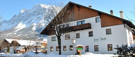 Außenseite Ferienhaus [Winter]