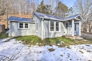 Cottage Exterior | Keyless Entry