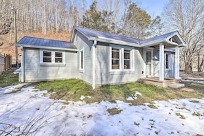 Cottage Exterior | Keyless Entry