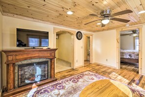 Living Room | Electric Fireplace