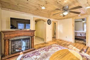 Living Room | Electric Fireplace