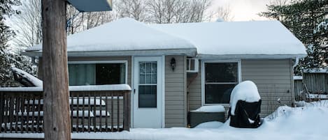 Gardenview Cottage Outside