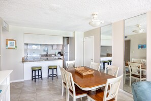 Dining Room/Kitchen