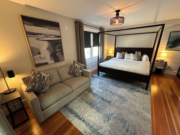 Unit 6 Bedroom w/ Sofa Bed