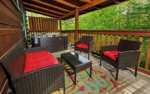 Outdoor Lounge Area with Hot Tub