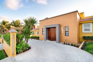 Welcome to Casa Amarilla Your Home Away from Home!