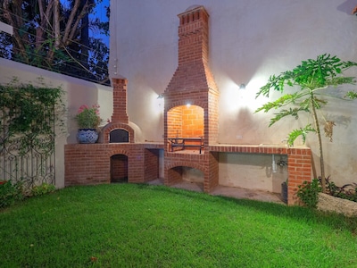 Casona Sirenas, a family home in historical Merida