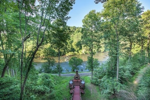 Stunning River Views and Outdoor Deck Area