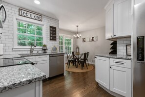 Kitchen with eat in breakfast area.