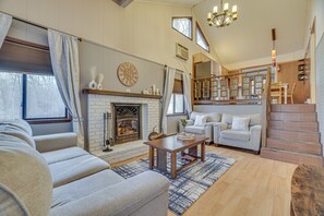 Living Room | Smart TV