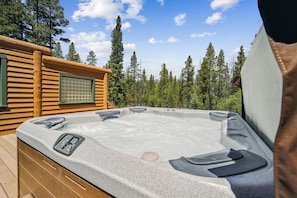 Bain à remous extérieur