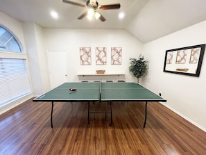 Spielezimmer