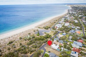 This home is just a short stroll across the road from Geographe Bay.