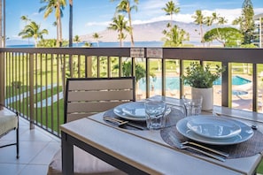 Ideal climate for dining on the lanai.