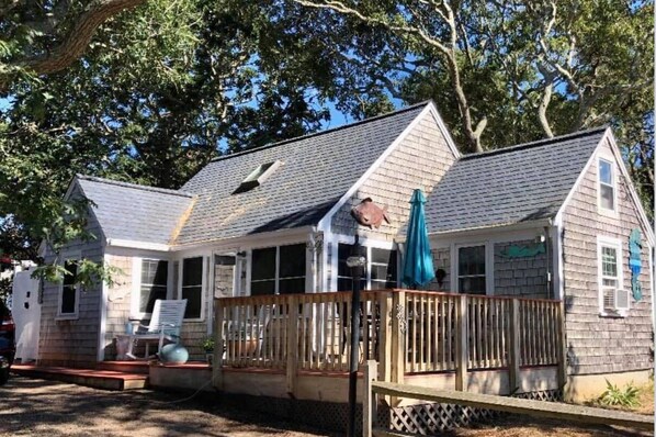 Beach Hills Cottage
