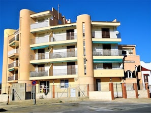 Façade