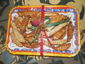Famous Sicilian "TOZZETTI"
(homemade cookies as GIFT!)