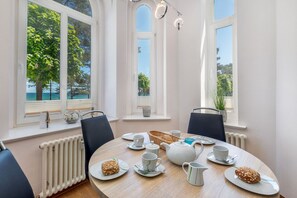 Villa Elfeld Appartment 702, 60 qm, 1 Schlafzimmer, Erker, max. 5 Personen