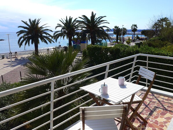 Sky, Cloud, Water, Plant, Property, Building, Azure, Tree, Outdoor Furniture, Seaside Resort