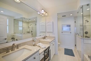 20-Grandview-101-Master-Bath