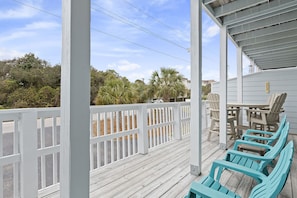 23-Sandcastles-by-the-Sea-402-Balcony