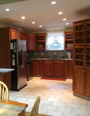 We love to cook so the kitchen is fully equipped.