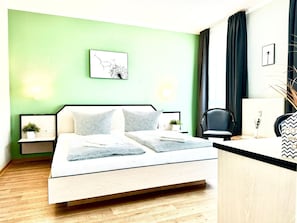 Zimmeransicht von Flur aus