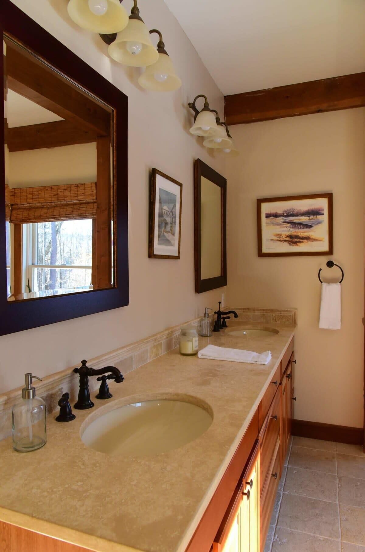 Peaceful, Post and Beam Loft, Sleeps 9
