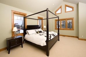 King Bedroom 2