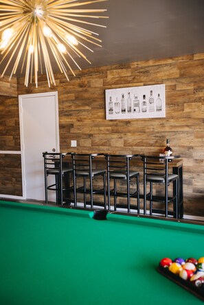 Bar (in der Unterkunft)