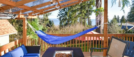 Camano Vacation Rental | Private 2-Story Cabin | 2BR | 1BA | 852 Sq Ft