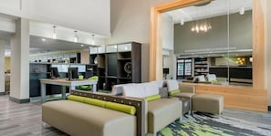Lobby area/Business Center