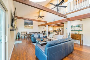 Open floor plan with vaulted ceilings