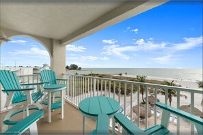 Beach Place 306 Balcony