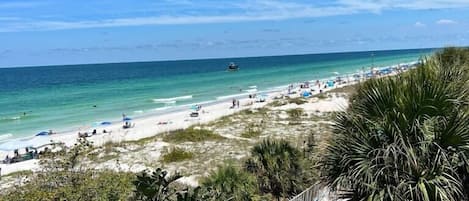 JC Resorts - Vacation Rental - Hamilton House 301 - Indian Rocks Beach - View of the Beach and Gulf